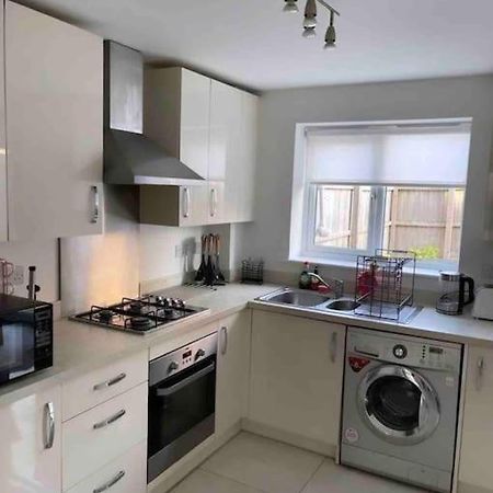 3 Stories, 5 Bedroom House In Prime Location With Balcony And Shared Garden Liverpool Exterior foto