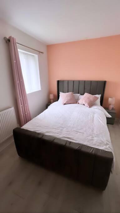 3 Stories, 5 Bedroom House In Prime Location With Balcony And Shared Garden Liverpool Exterior foto